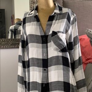 CLOTH AND STONE ANTROPOLOGIE BLACK WHITE BLOUSE